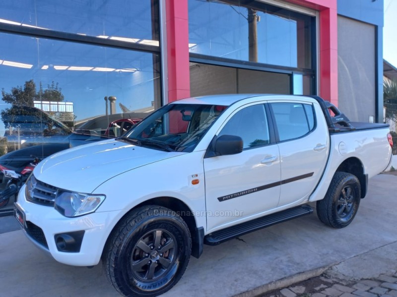 L200 TRITON 3.2 GLX 4X4 CD 16V TURBO INTERCOLER DIESEL 4P MANUAL - 2017 - VACARIA