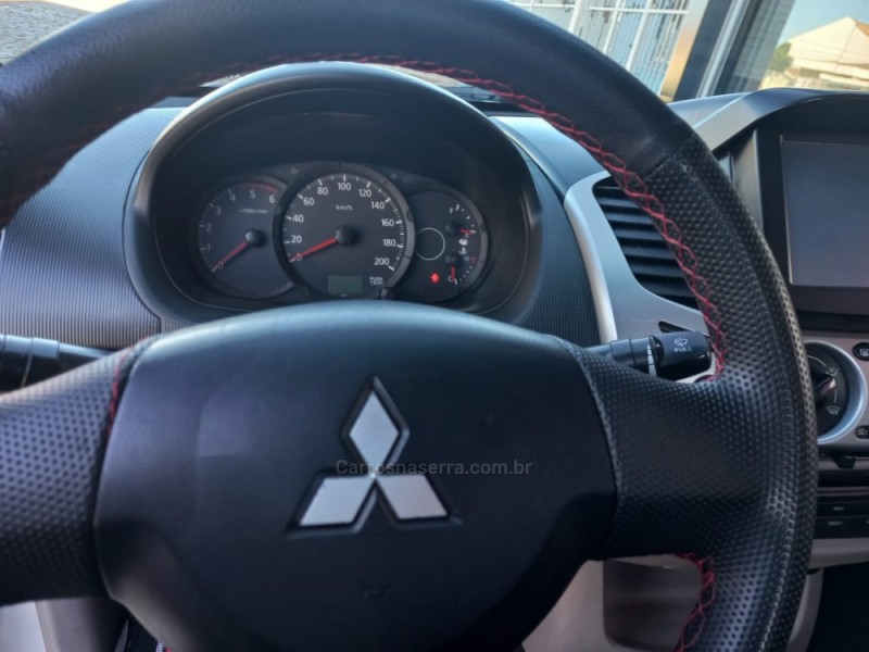 L200 TRITON 3.2 GLX 4X4 CD 16V TURBO INTERCOLER DIESEL 4P MANUAL - 2017 - VACARIA