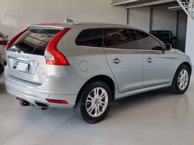XC60 2.0 T5 DYNAMIC FWD TURBO GASOLINA 4P AUTOMÁTICO - 2014 - FARROUPILHA