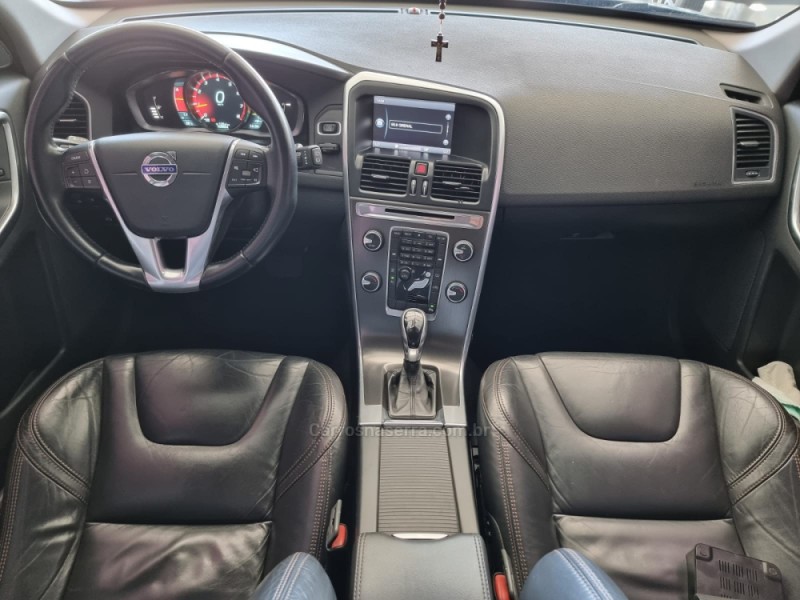 XC60 2.0 T5 DYNAMIC FWD TURBO GASOLINA 4P AUTOMÁTICO - 2014 - FARROUPILHA