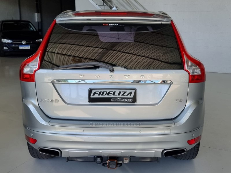 XC60 2.0 T5 DYNAMIC FWD TURBO GASOLINA 4P AUTOMÁTICO - 2014 - FARROUPILHA