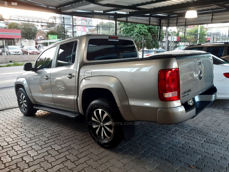 AMAROK 2.0 TRENDLINE 4X4 CD 16V TURBO INTERCOOLER DIESEL 4P AUTOMÁTICO - 2016 - CAXIAS DO SUL