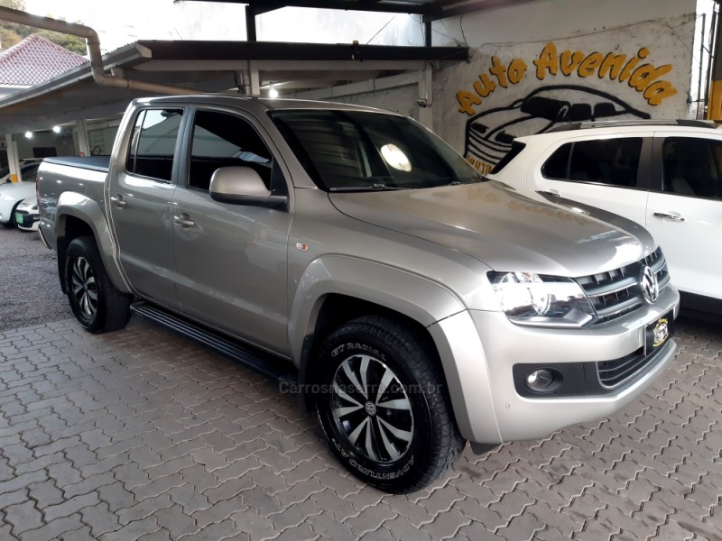 AMAROK 2.0 TRENDLINE 4X4 CD 16V TURBO INTERCOOLER DIESEL 4P AUTOMÁTICO - 2016 - CAXIAS DO SUL