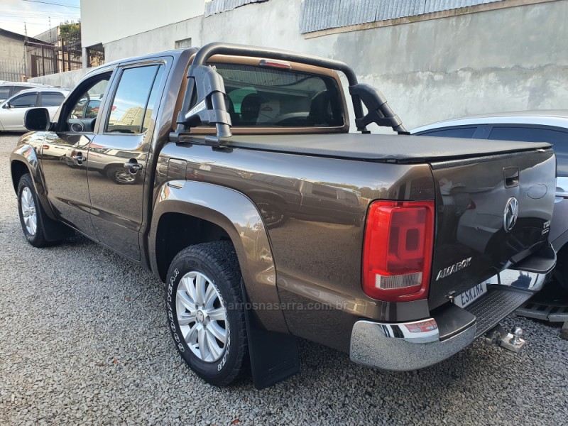 AMAROK 2.0 HIGHLINE 4X4 CD 16V TURBO INTERCOOLER DIESEL 4P MANUAL - 2011 - CAXIAS DO SUL
