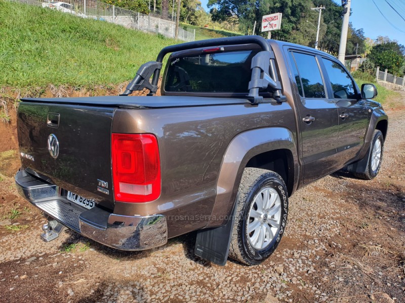 AMAROK 2.0 HIGHLINE 4X4 CD 16V TURBO INTERCOOLER DIESEL 4P MANUAL - 2011 - CAXIAS DO SUL