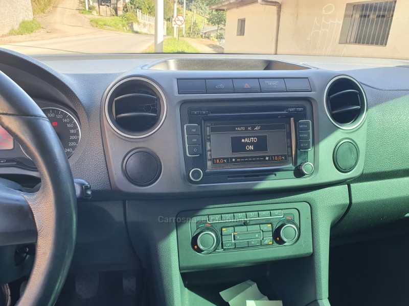 AMAROK 2.0 HIGHLINE 4X4 CD 16V TURBO INTERCOOLER DIESEL 4P MANUAL - 2011 - CAXIAS DO SUL