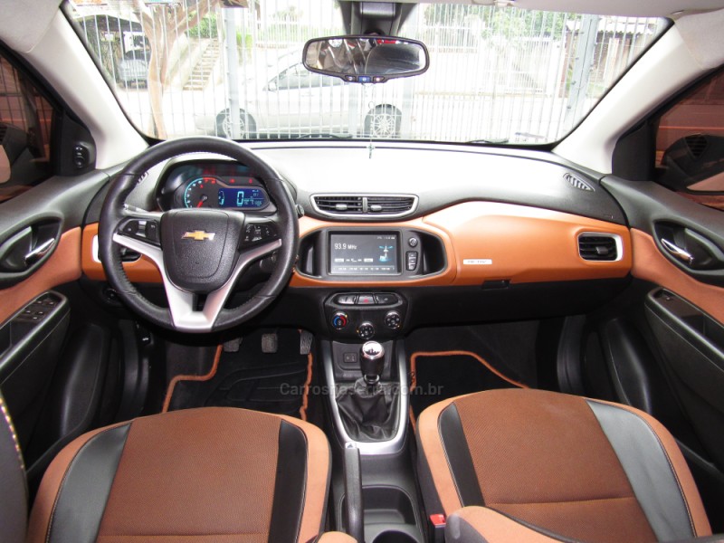 ONIX 1.4 MPFI ACTIV 8V FLEX 4P MANUAL - 2017 - BENTO GONçALVES