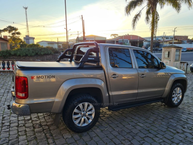AMAROK 2.0 HIGHLINE 4X4 CD 16V TURBO INTERCOOLER DIESEL 4P AUTOMÁTICO - 2012 - CAXIAS DO SUL