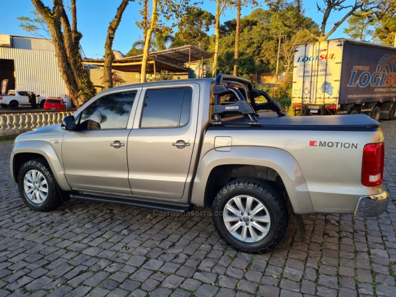 AMAROK 2.0 HIGHLINE 4X4 CD 16V TURBO INTERCOOLER DIESEL 4P AUTOMÁTICO - 2012 - CAXIAS DO SUL