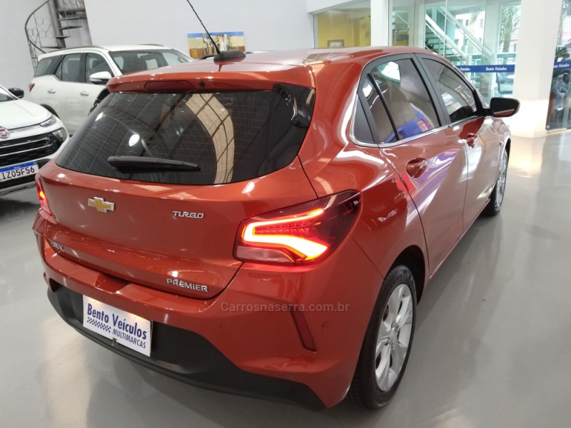 ONIX  1.0	PREMIER PLUS 12V TURBO FLEX 4P AUTOMÁTICO - 2020 - BENTO GONçALVES