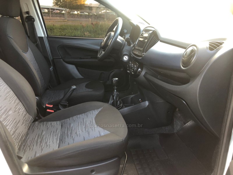 UNO 1.0 EVO ATTRACTIVE 8V FLEX 4P MANUAL - 2016 - DOIS IRMãOS