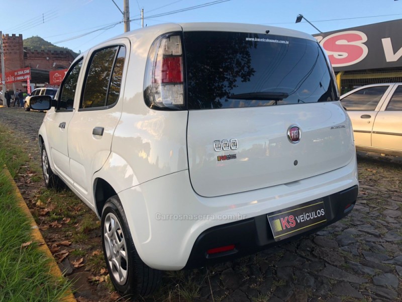 UNO 1.0 EVO ATTRACTIVE 8V FLEX 4P MANUAL - 2016 - DOIS IRMãOS