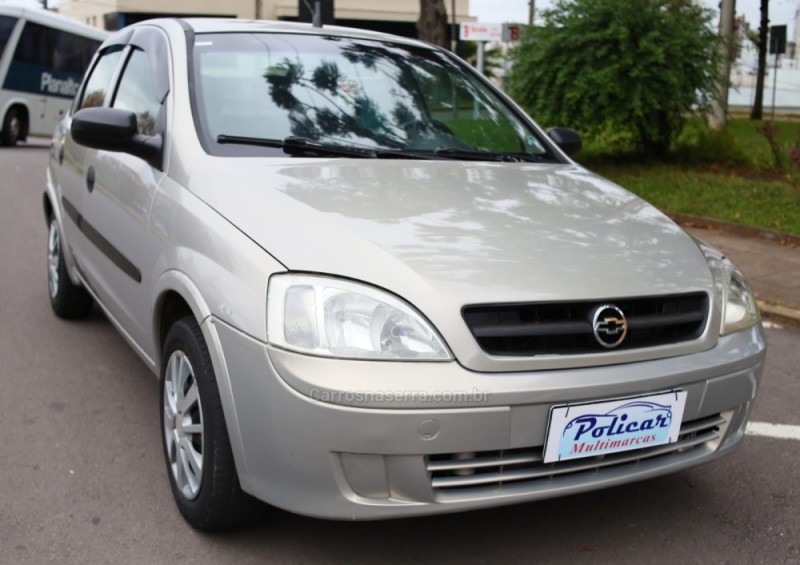 corsa 1.0 mpfi sedan 8v gasolina 4p manual 2004 caxias do sul