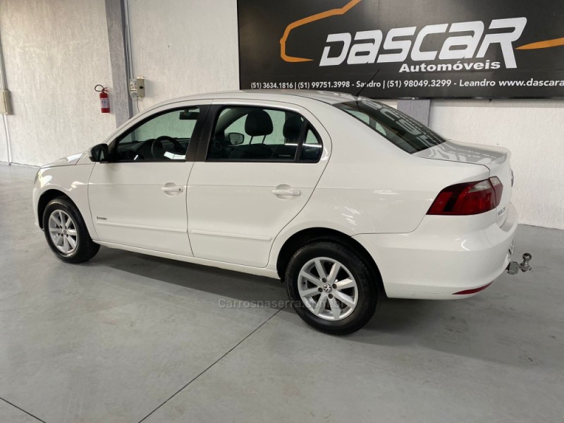 VOYAGE 1.6 MI CITY 8V FLEX 4P MANUAL - 2013 - BOM PRINCíPIO