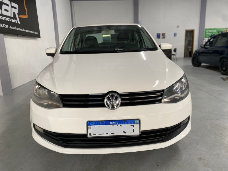 VOYAGE 1.6 MI CITY 8V FLEX 4P MANUAL - 2013 - BOM PRINCíPIO