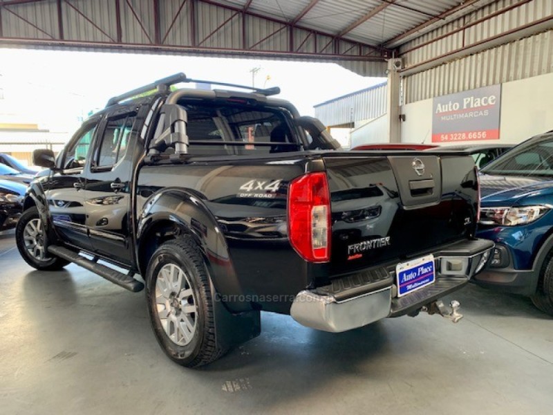 FRONTIER 2.5 SL 4X4 CD TURBO ELETRONIC DIESEL 4P AUTOMÁTICO - 2015 - CAXIAS DO SUL