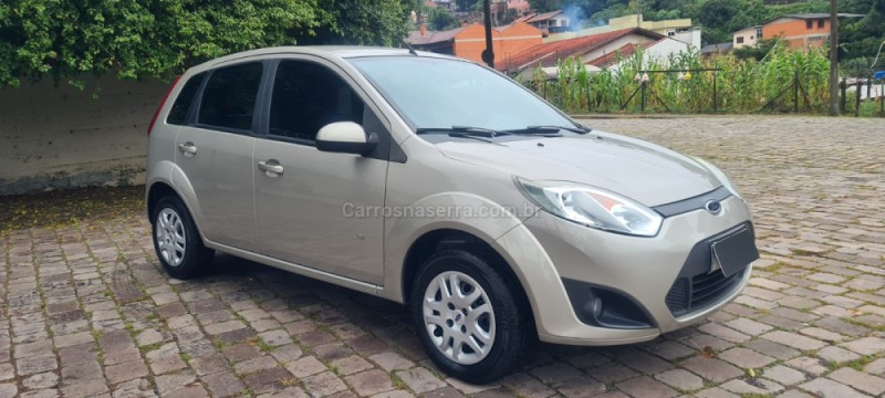 FIESTA 1.0 SE 8V FLEX 4P MANUAL - 2014 - CAXIAS DO SUL