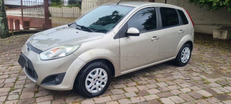 fiesta 1.0 se 8v flex 4p manual 2014 caxias do sul