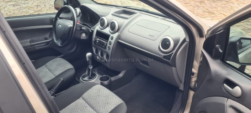 FIESTA 1.0 SE 8V FLEX 4P MANUAL - 2014 - CAXIAS DO SUL