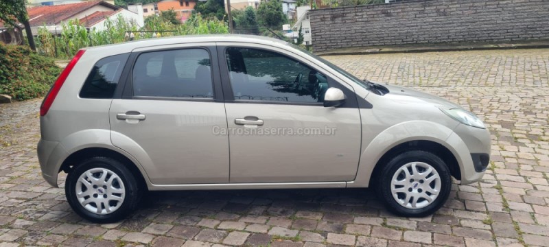 FIESTA 1.0 SE 8V FLEX 4P MANUAL - 2014 - CAXIAS DO SUL