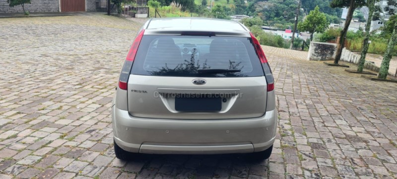FIESTA 1.0 SE 8V FLEX 4P MANUAL - 2014 - CAXIAS DO SUL