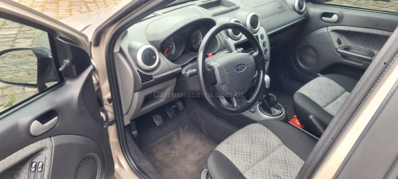 FIESTA 1.0 SE 8V FLEX 4P MANUAL - 2014 - CAXIAS DO SUL