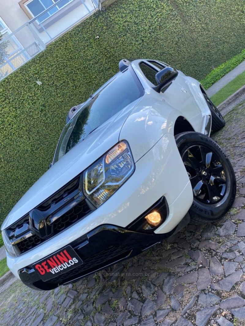 DUSTER 2.0 DYNAMIQUE 4X2 16V FLEX 4P AUTOMÁTICO - 2017 - CAMPO BOM