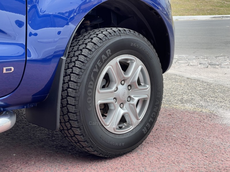 RANGER 2.5 LIMITED 4X2 CD 16V FLEX 4P MANUAL - 2013 - FARROUPILHA
