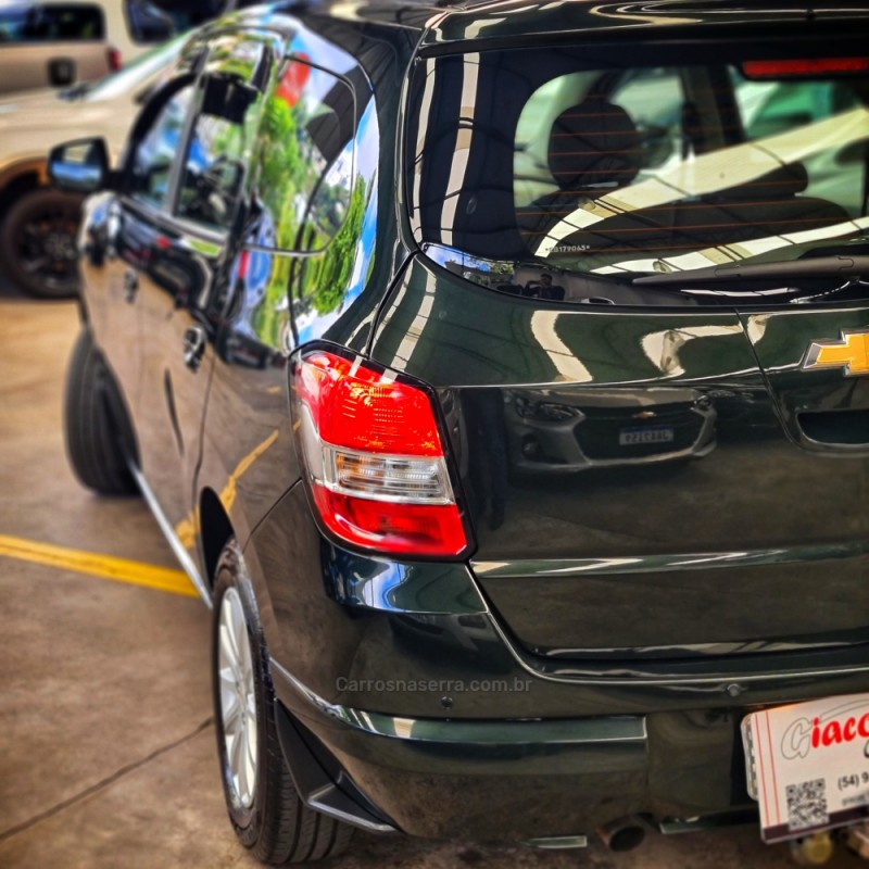 SPIN 1.8 LT 8V FLEX 4P MANUAL - 2014 - CAXIAS DO SUL