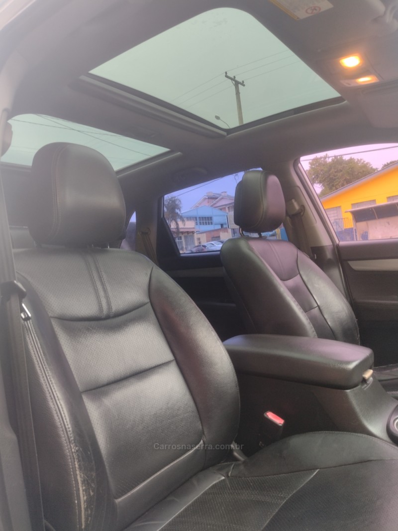 SORENTO 3.5 S.558 V6 4X2 24V GASOLINA 4P AUTOMÁTICO - 2011 - PAROBé
