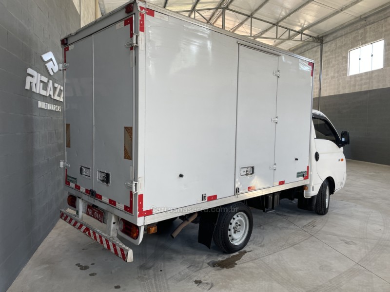 HR 2.5 LONGO BAÚ 4X2 16V 130CV TURBO INTERCOOLER DIESEL 2P MANUAL - 2011 - ESTâNCIA VELHA