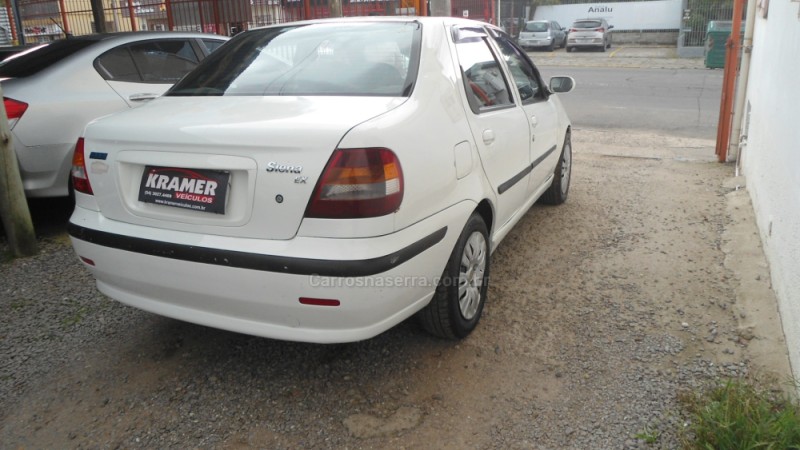 SIENA 1.8 MPI ELX 8V GASOLINA 4P MANUAL - 2004 - CAXIAS DO SUL