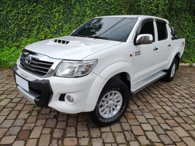 HILUX  - 2015 - FARROUPILHA