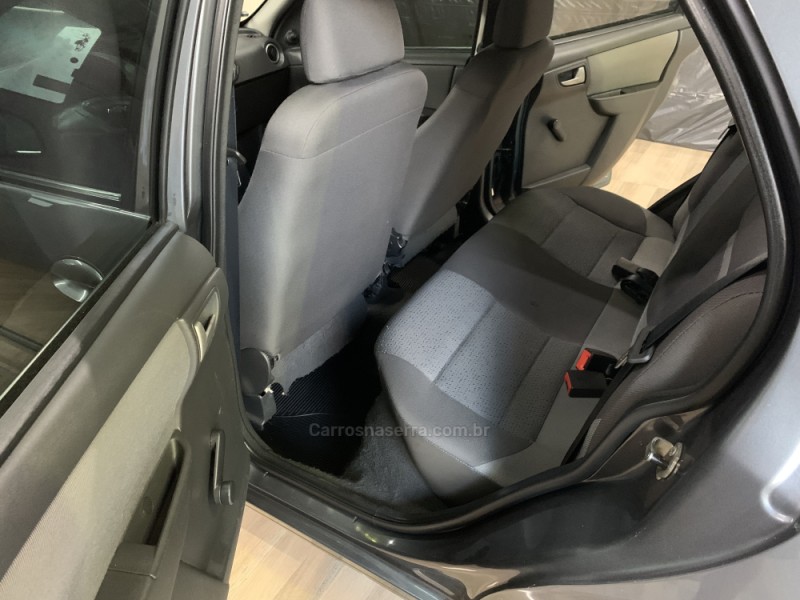 CELTA 1.0 MPFI LT 8V FLEX 4P MANUAL - 2013 - CAXIAS DO SUL