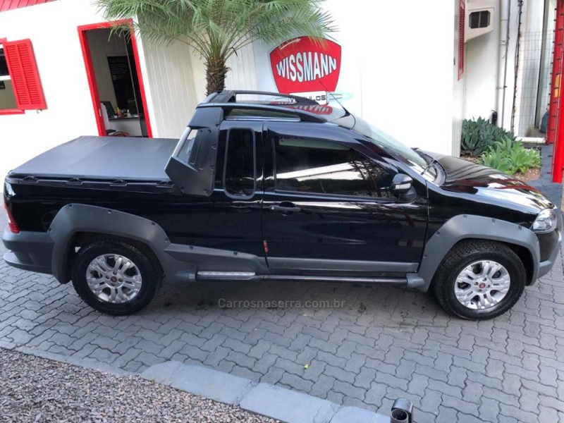 STRADA 1.8 MPI ADVENTURE CE 8V FLEX 2P MANUAL - 2009 - TRêS COROAS