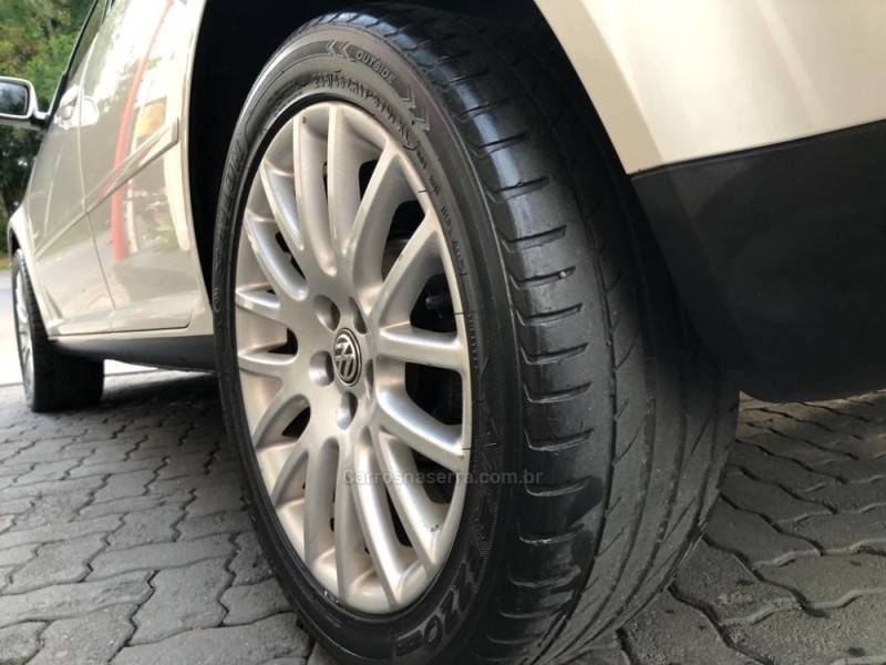 GOLF 1.6 MI SPORTLINE 8V FLEX 4P MANUAL - 2010 - TRêS COROAS