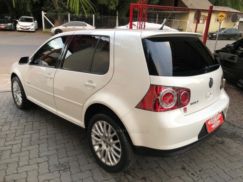 GOLF 1.6 MI SPORTLINE 8V FLEX 4P MANUAL - 2010 - TRêS COROAS