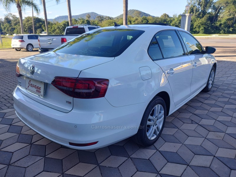 JETTA 1.4 16V TSI COMFORTLINE GASOLINA 4P TIPTRONIC - 2017 - BOM PRINCíPIO