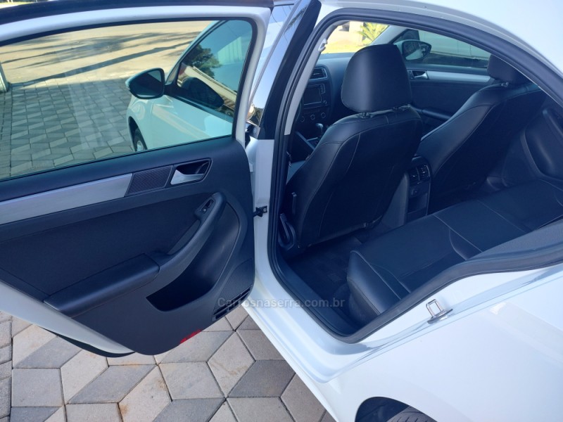 JETTA 1.4 16V TSI COMFORTLINE GASOLINA 4P TIPTRONIC - 2017 - BOM PRINCíPIO