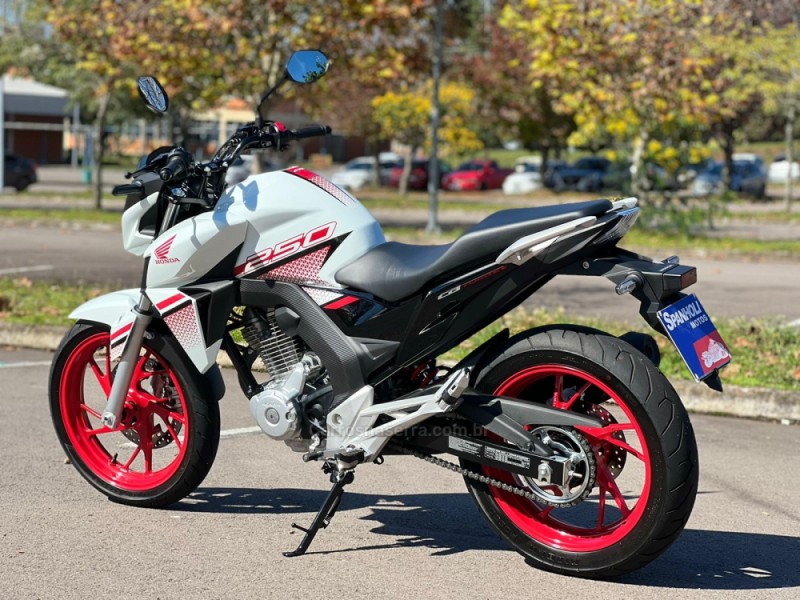 CB 250F TWISTER CBS - 2022 - BENTO GONçALVES