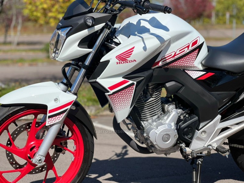 CB 250F TWISTER CBS - 2022 - BENTO GONçALVES