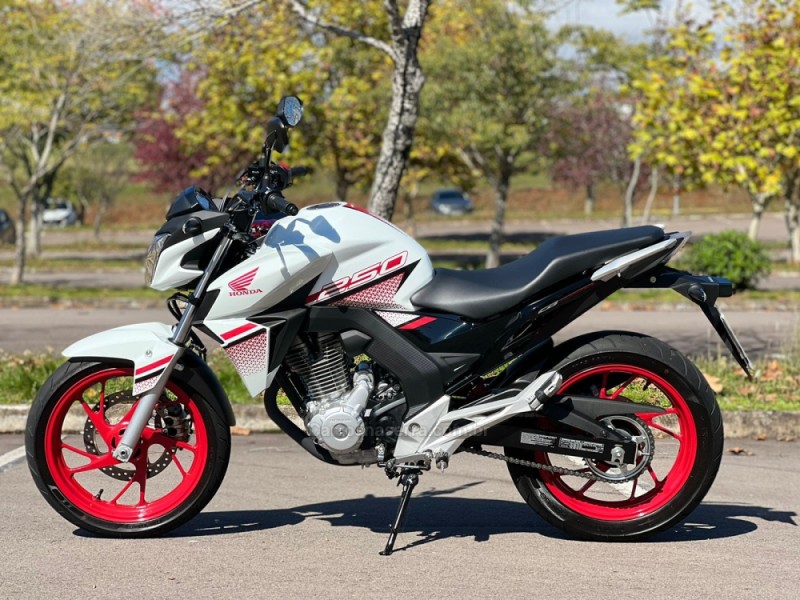 CB 250F TWISTER CBS - 2022 - BENTO GONçALVES