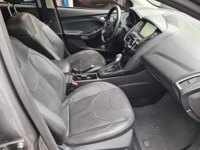 FOCUS 2.0 TITANIUM FASTBACK 16V FLEX 4P AUTOMÁTICO - 2016 - BENTO GONçALVES