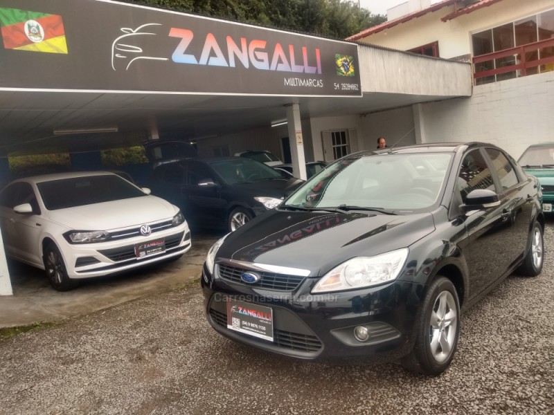 FOCUS 2.0 GLX 16V FLEX 4P MANUAL - 2011 - FARROUPILHA