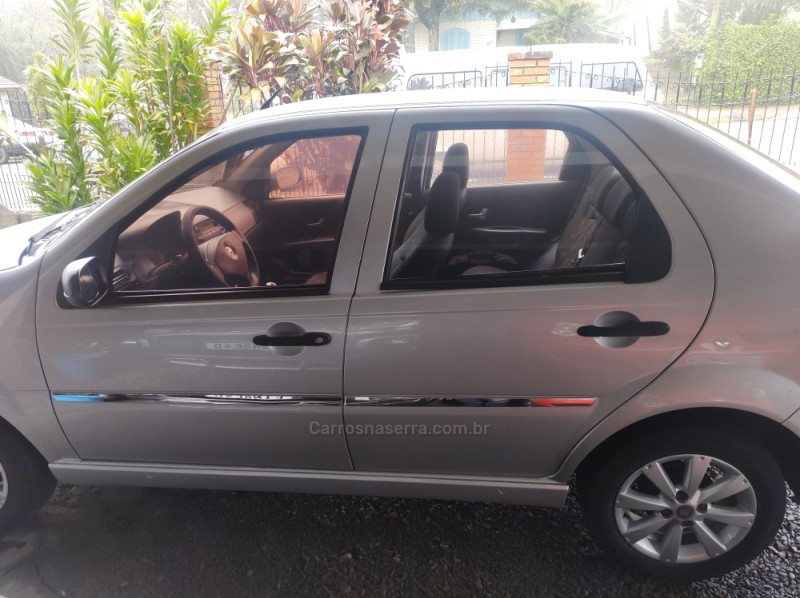 SIENA 1.0 MPI EL 8V FLEX 4P MANUAL