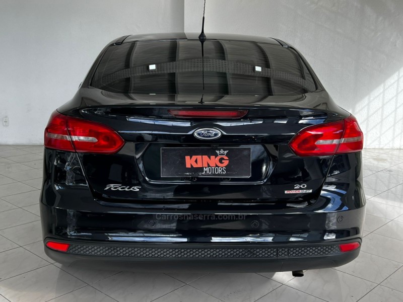 FOCUS 2.0 TITANIUM SEDAN 16V FLEX 4P AUTOMÁTICO - 2016 - CAXIAS DO SUL