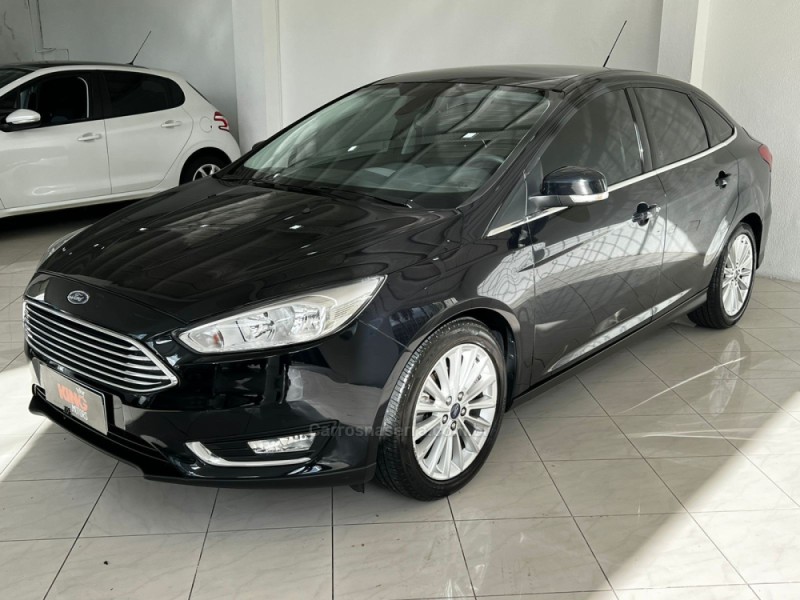 FOCUS 2.0 TITANIUM SEDAN 16V FLEX 4P AUTOMÁTICO - 2016 - CAXIAS DO SUL
