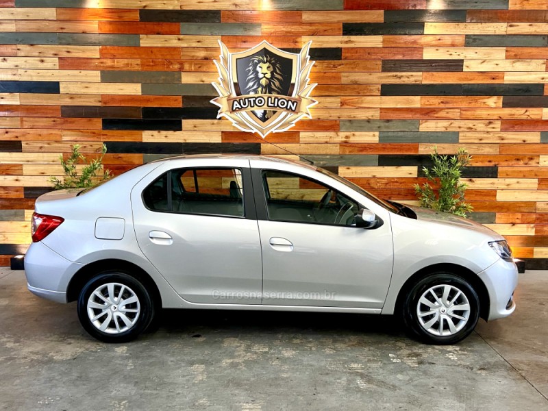LOGAN 1.6 EXPRESSION 8V HI-FLEX 4P MANUAL - 2016 - CAXIAS DO SUL