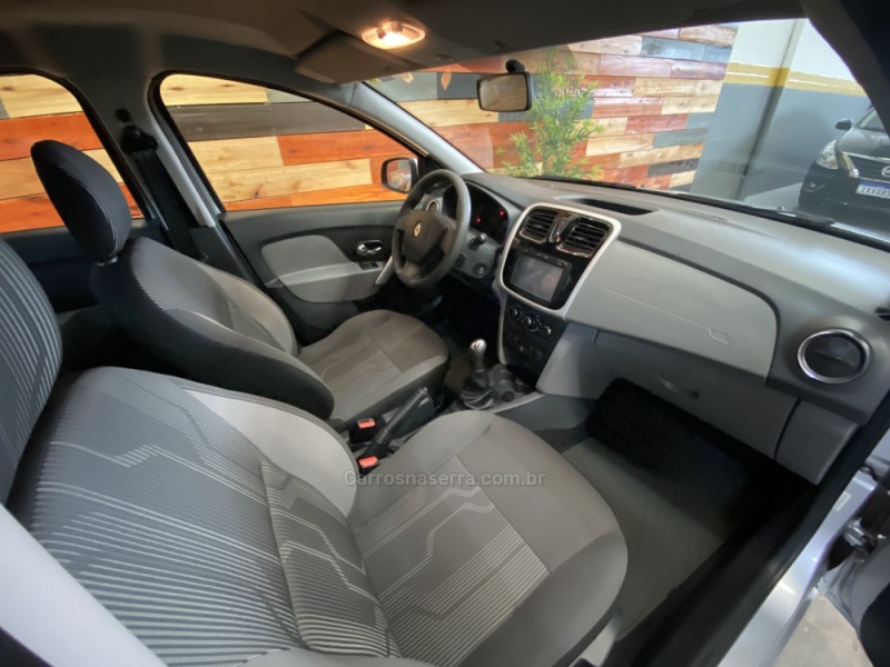 LOGAN 1.6 EXPRESSION 8V HI-FLEX 4P MANUAL - 2016 - CAXIAS DO SUL