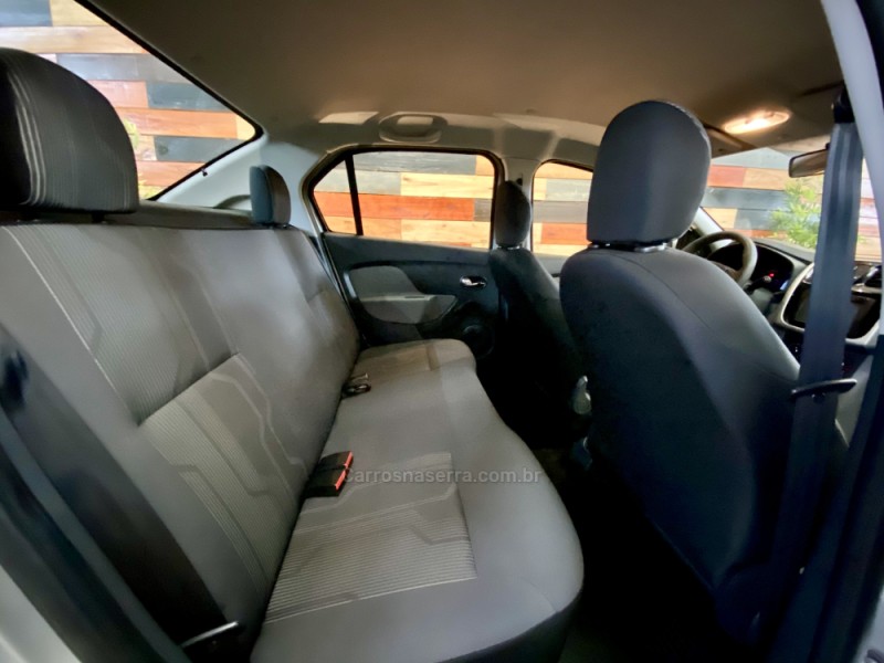 LOGAN 1.6 EXPRESSION 8V HI-FLEX 4P MANUAL - 2016 - CAXIAS DO SUL
